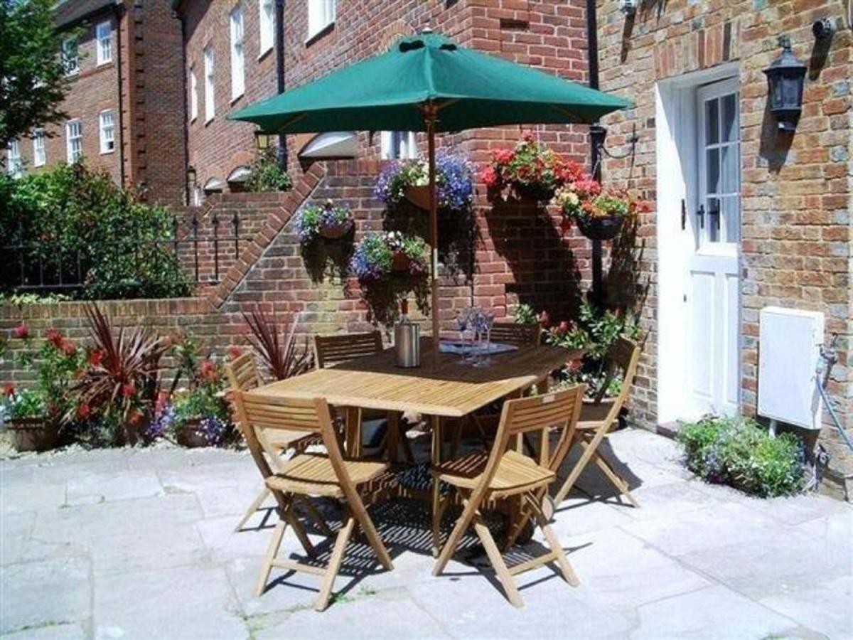 The Quay - Old Town Poole B&B - Great Location - Secure Free Parking Екстериор снимка