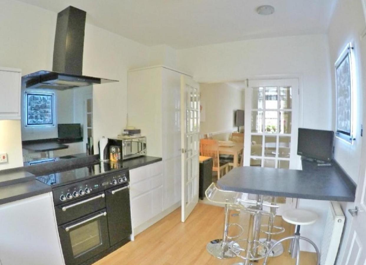 The Quay - Old Town Poole B&B - Great Location - Secure Free Parking Екстериор снимка