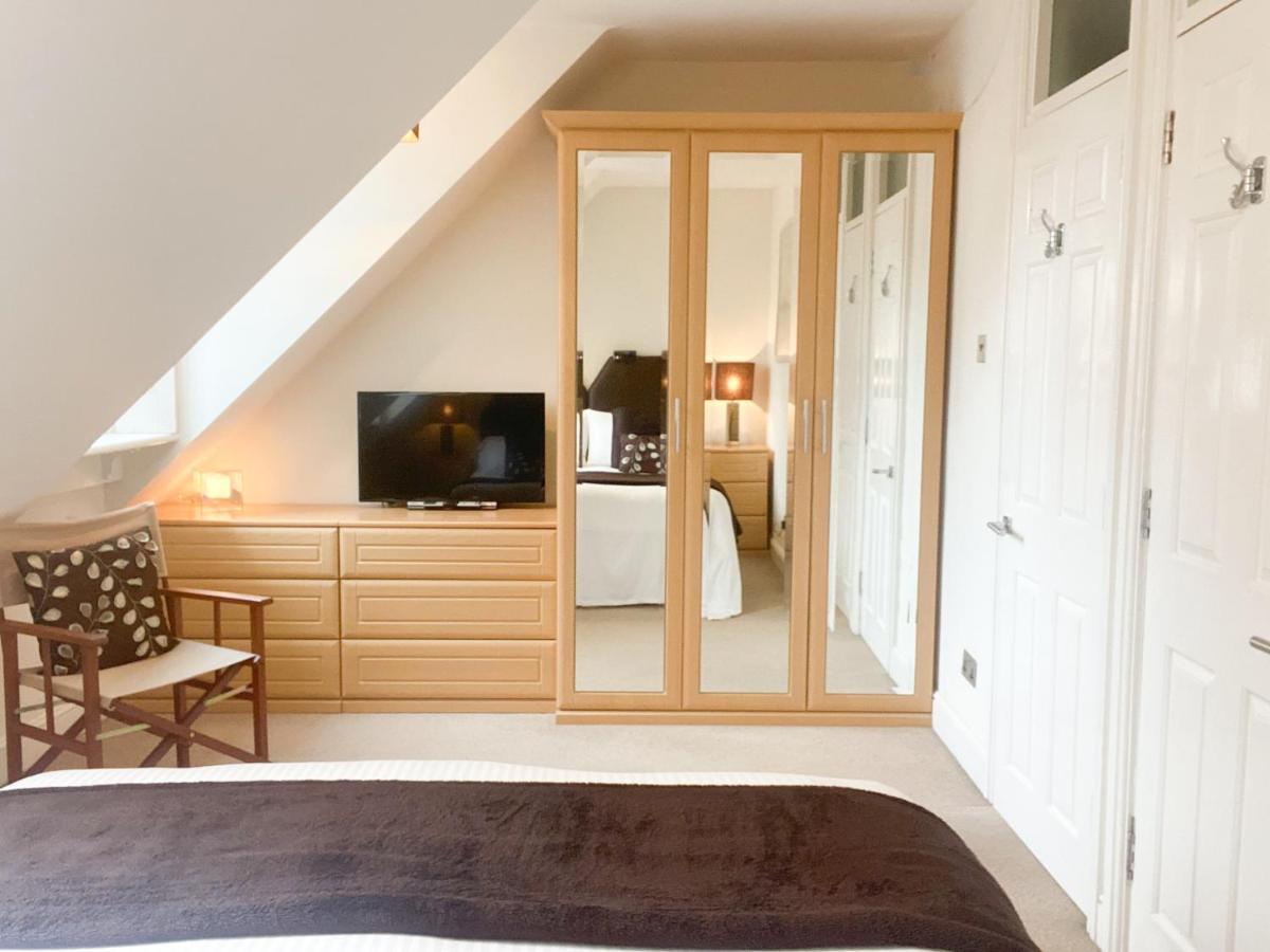 The Quay - Old Town Poole B&B - Great Location - Secure Free Parking Екстериор снимка